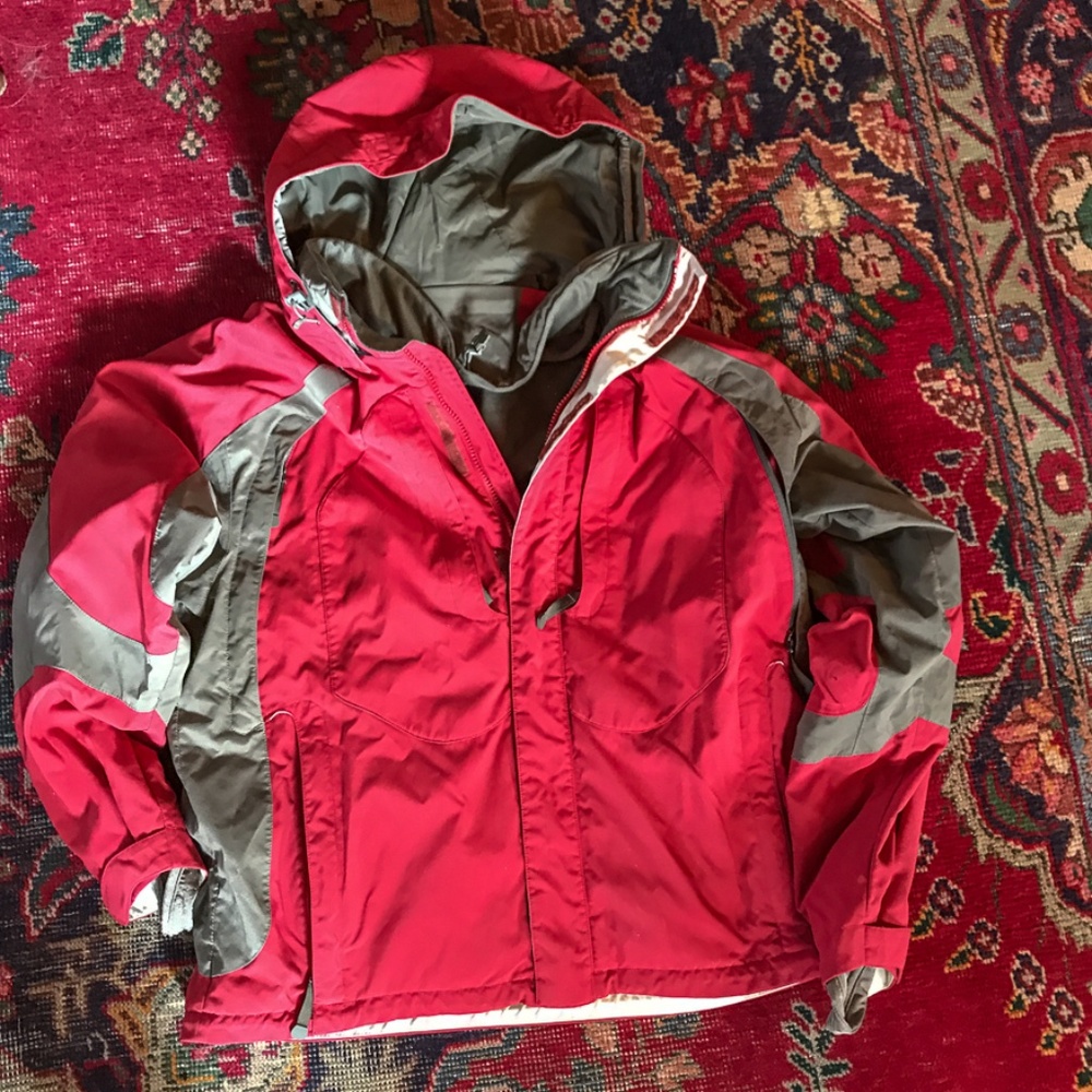 THE NORTH FACE HYVENT SHELL JACKET  RED WHITE GREY